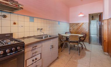 Venta Casa 3 ambientes San Justo - garage patio y terraza