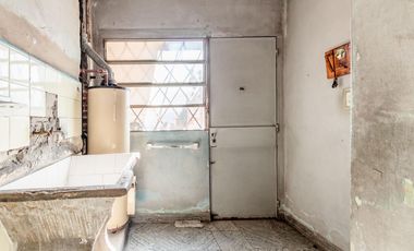 Venta Casa 3 ambientes San Justo - garage patio y terraza