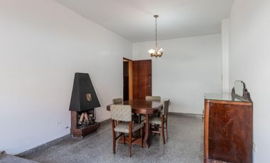 Venta Casa 3 ambientes San Justo - garage patio y terraza