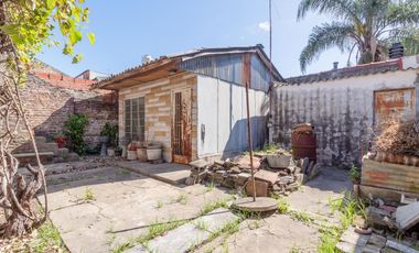 Venta Casa 3 ambientes San Justo - garage patio y terraza