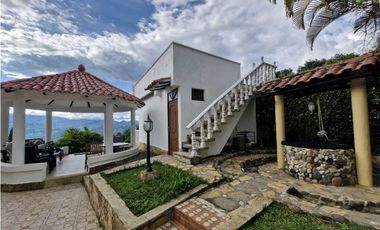 En Venta Casa Campestre 1.000 m2 en Conjunto, La Mesa Cund.