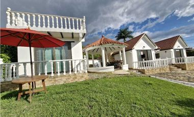 En Venta Casa Campestre 1.000 m2 en Conjunto, La Mesa Cund.