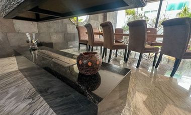 Venta de Exclusiva Residencia amueblada en Residencial San Ángel