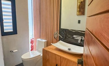 Venta de Exclusiva Residencia amueblada en Residencial San Ángel