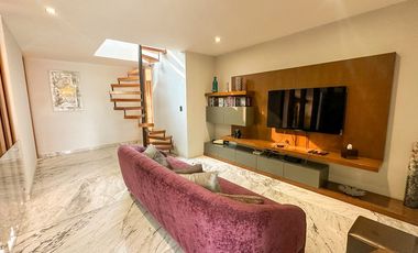 Venta de Exclusiva Residencia amueblada en Residencial San Ángel