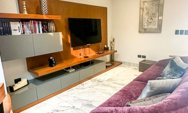 Venta de Exclusiva Residencia amueblada en Residencial San Ángel