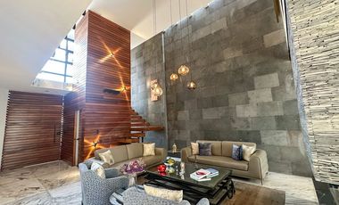 Venta de Exclusiva Residencia amueblada en Residencial San Ángel