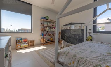 Casa en  venta al lago en Virazon de 4 dormitorios en suite