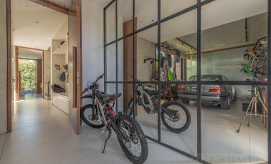 Casa en  venta al lago en Virazon de 4 dormitorios en suite