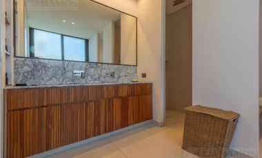 Casa en  venta al lago en Virazon de 4 dormitorios en suite