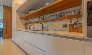 Casa en  venta al lago en Virazon de 4 dormitorios en suite