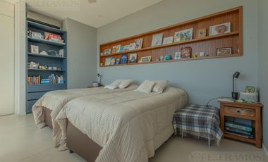 Casa en  venta al lago en Virazon de 4 dormitorios en suite