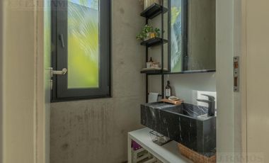 Casa en  venta al lago en Virazon de 4 dormitorios en suite