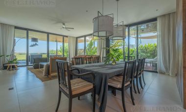 Casa en  venta al lago en Virazon de 4 dormitorios en suite
