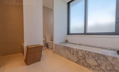 Casa en  venta al lago en Virazon de 4 dormitorios en suite