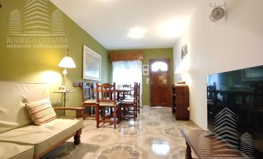 Excelente Triplex en zona plaza Don Bosco!!