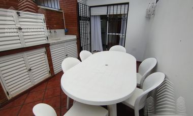 Excelente Triplex en zona plaza Don Bosco!!