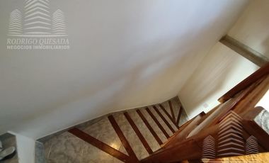 Excelente Triplex en zona plaza Don Bosco!!