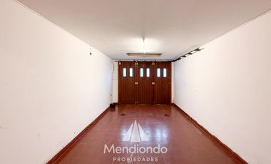 Casa en PH 4 ambientes c/ cochera RECICLADO en Zona Centro