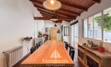 Casa en PH 4 ambientes c/ cochera RECICLADO en Zona Centro