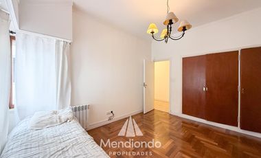 Casa en PH 4 ambientes c/ cochera RECICLADO en Zona Centro