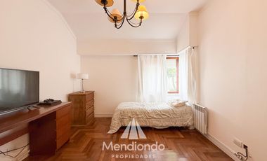 Casa en PH 4 ambientes c/ cochera RECICLADO en Zona Centro