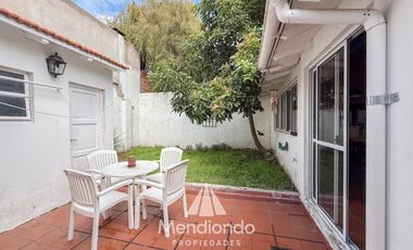 Casa en PH 4 ambientes c/ cochera RECICLADO en Zona Centro