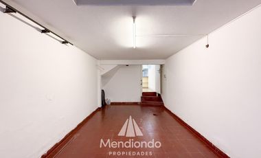 Casa en PH 4 ambientes c/ cochera RECICLADO en Zona Centro