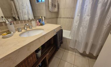 Departamento en Tigre,  3 aqmbientes planta baja con jardín