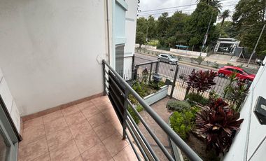 Departamento DE DOS AMBIENTES AL FRENTE