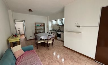 Departamento DE DOS AMBIENTES AL FRENTE