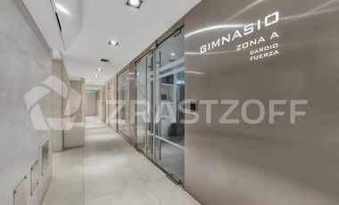 Con amenities y dos cocheras.