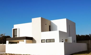 CASA EN RENTA EN EL COUNTRY OLAS EN CIUDAD DEL CARMEN,CAMPECHE.