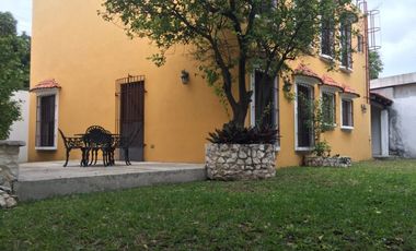 CASA  COLONIAL CON AMPLIO JARDIN EN VENTA EN CIUDAD DEL CARMEN, CAMPECHE