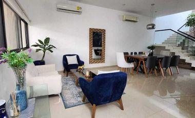 CASA EN VENTA EN FRACC. PRIVADO EN MERIDA, YUCATAN.