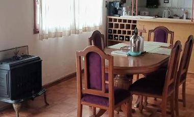 Triplex en venta - 3 Dormitorios 2 Baños - Cochera - San Clemente