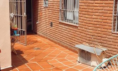 Nueva Córdoba-Trejo y Derqui-2 amb. y medio - c/patio-55m2 -Muy lindo !