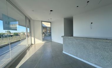 Local VEN Street  Center, Villanueva - Tigre - Laguna Grande