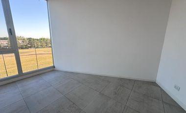 Local VEN Street  Center, Villanueva - Tigre - Laguna Grande