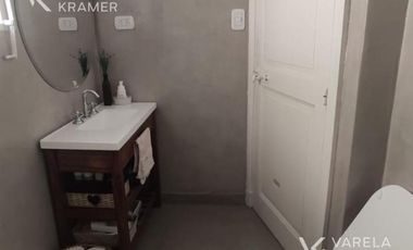 Casa en venta en Martinez con pileta y jardín