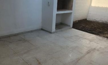 Duplex Solares Manantiales  2 dormitorios 1 baño patio