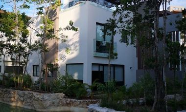 Villa en  Venta, 3 habitaciones, Amueblada, Lagunas de Mayak