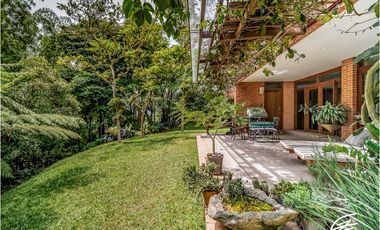 CASA CAMPESTRE EN VENTA EN EL POBLADO