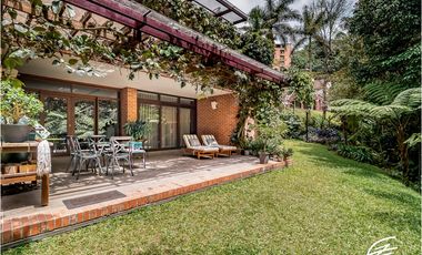CASA CAMPESTRE EN VENTA EN EL POBLADO