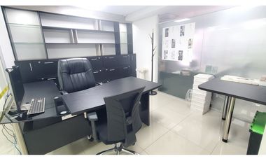 Edificio independiente en Laureles