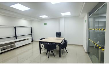 Edificio independiente en Laureles