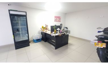 Edificio independiente en Laureles