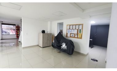 Edificio independiente en Laureles