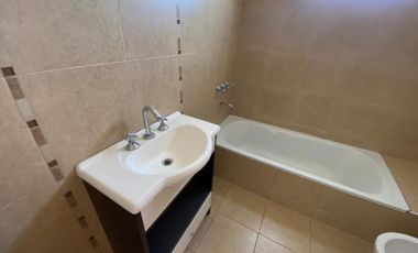 Departamento dos ambientes en Alquiler en Wilde Centro