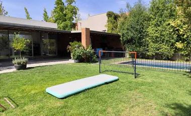 Casa en arriendo en LO BARNECHEA